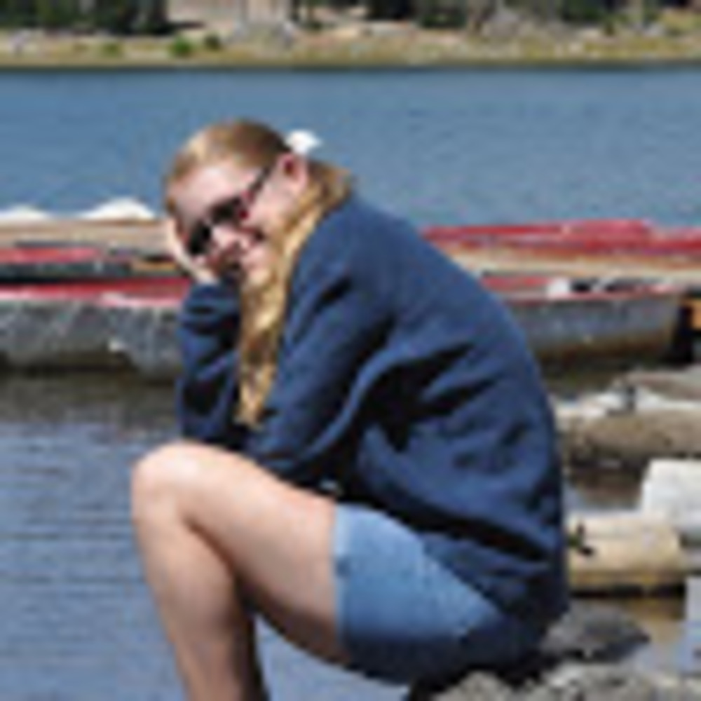 Meet your Posher, Claire